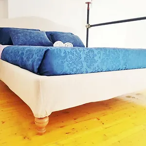 https://appartamento-zuretti-42.italymilanhotels.net