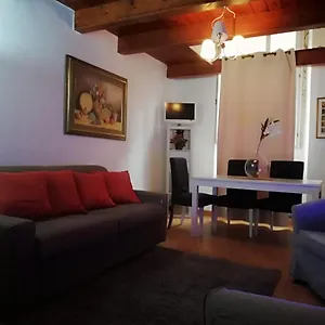 Apartment Coronari 45, Rome